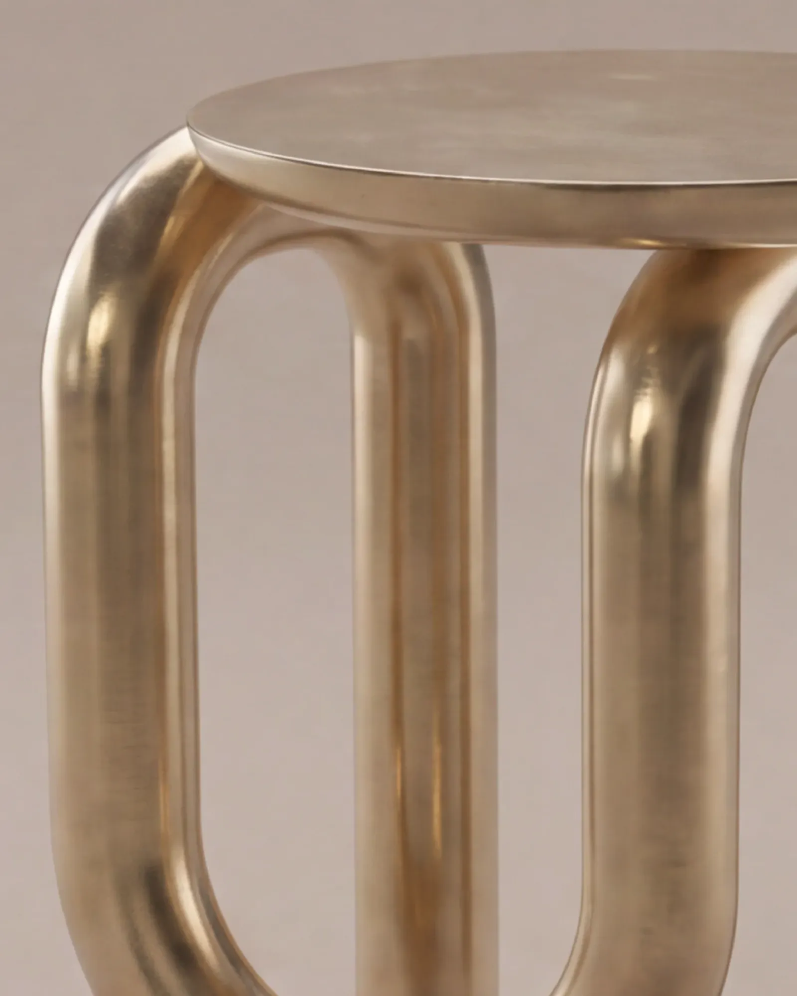 Detail of the Flow Side Table